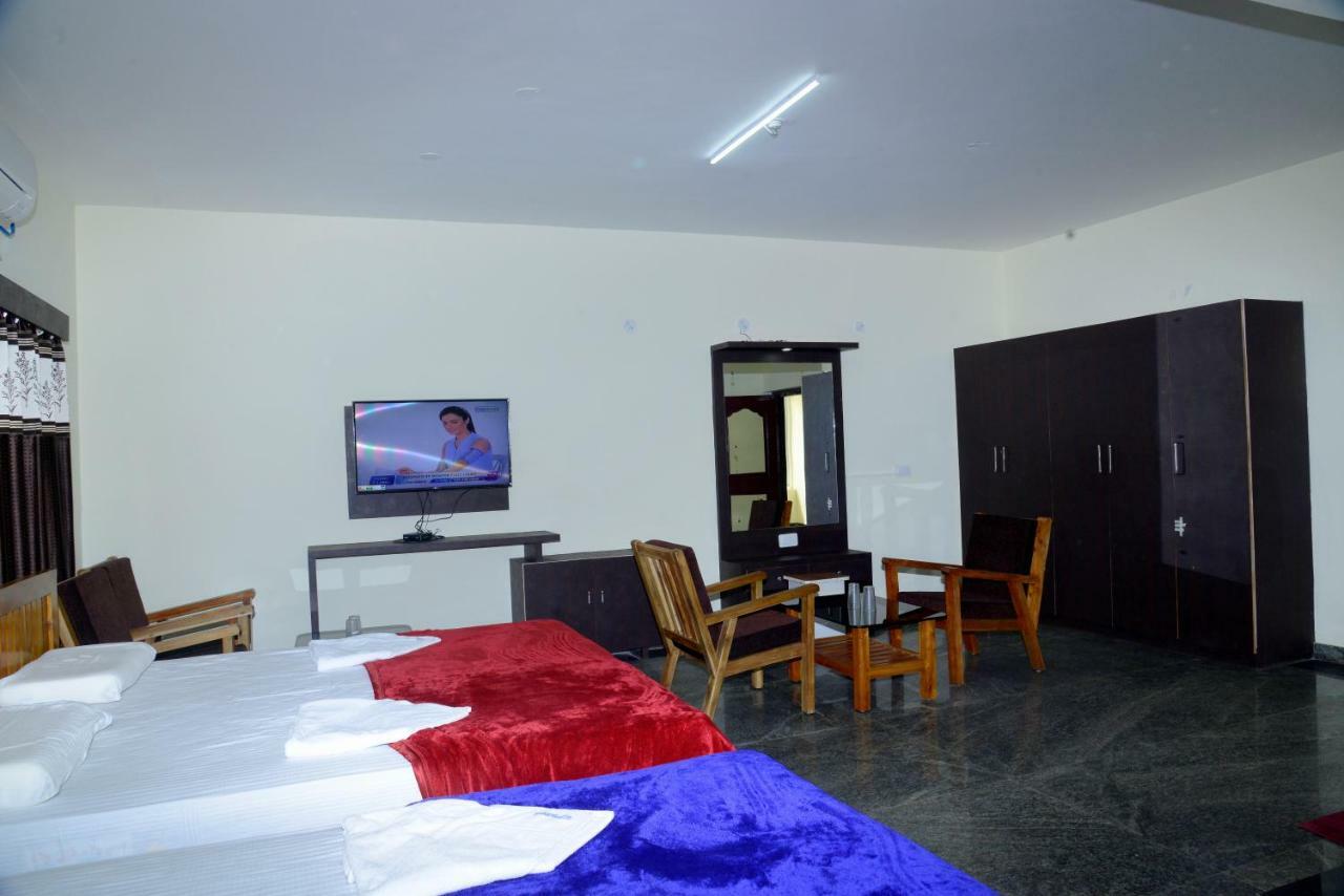 Hotel Souparnika Сагар Экстерьер фото