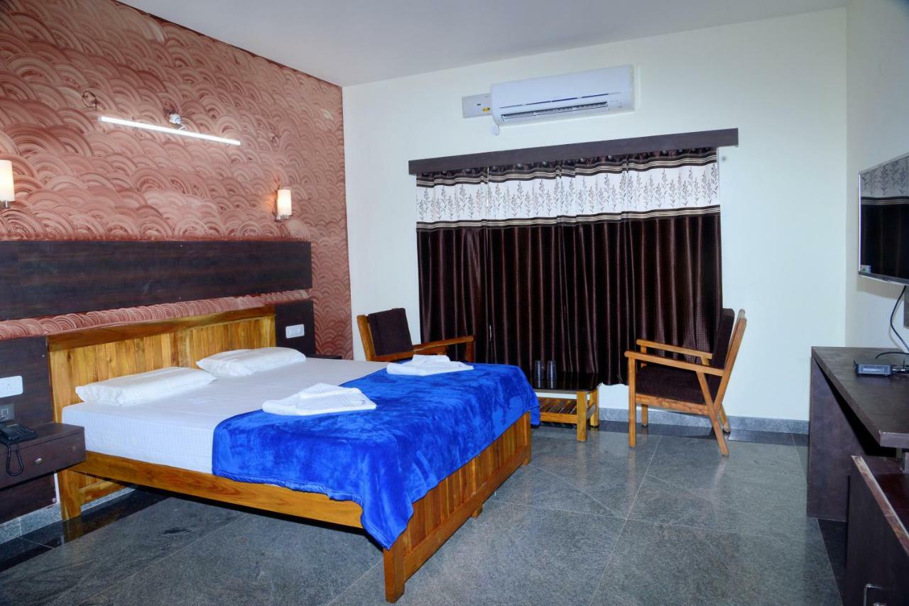 Hotel Souparnika Сагар Экстерьер фото